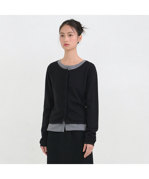 MICANE(ミケーネ)の「プエラレイヤードニット(ニット/セーター・レディース・クリーム/ブラック・SMALL/MEDIUM/LARGE/X-LARGE)」の1枚目の写真