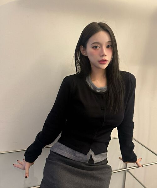 MICANE(ミケーネ)の「プエラレイヤードニット(ニット/セーター・レディース・クリーム/ブラック・SMALL/MEDIUM/LARGE/X-LARGE)」の8枚目の写真