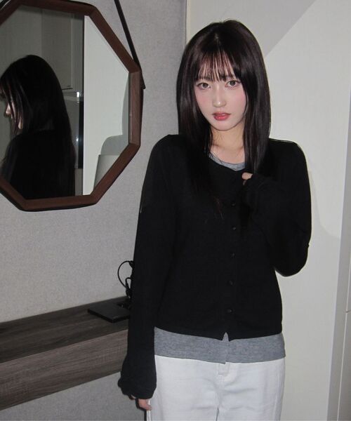 MICANE(ミケーネ)の「プエラレイヤードニット(ニット/セーター・レディース・クリーム/ブラック・SMALL/MEDIUM/LARGE/X-LARGE)」の7枚目の写真