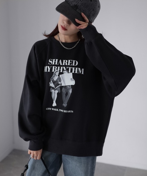 Riberry（リベリー）の「裏起毛フォトプリントスウェットトレーナー（スウェット・レディース・チャコールグレー/オートミール/ピンク・FREE）」の5枚目の写真