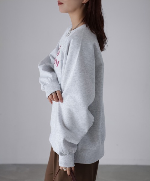 Riberry（リベリー）の「裏起毛フォトプリントスウェットトレーナー（スウェット・レディース・チャコールグレー/オートミール/ピンク・FREE）」の21枚目の写真