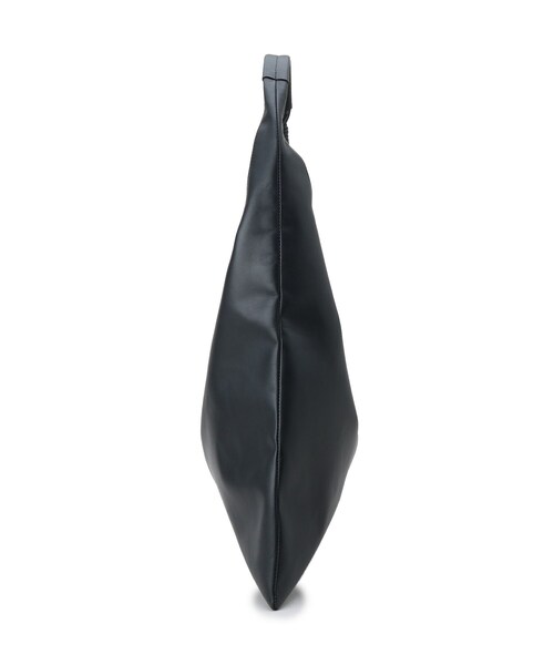 tk.TAKEO KIKUCHI（ティーケータケオキクチ）の「【牛革使用】リアルレザートラペゾイドバッグ（トートバッグ・メンズ・ブラック・00）」の7枚目の写真