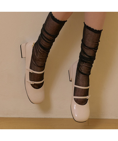 SHOEHI(シューハイ)の「ジェインツーストラップメリージェーン H3023(3Colors)(バレエシューズ・レディース・レッド/アイボリー/ブラック・22.5cm/23cm/23.5cm/24cm/24.5cm/25cm)」の2枚目の写真