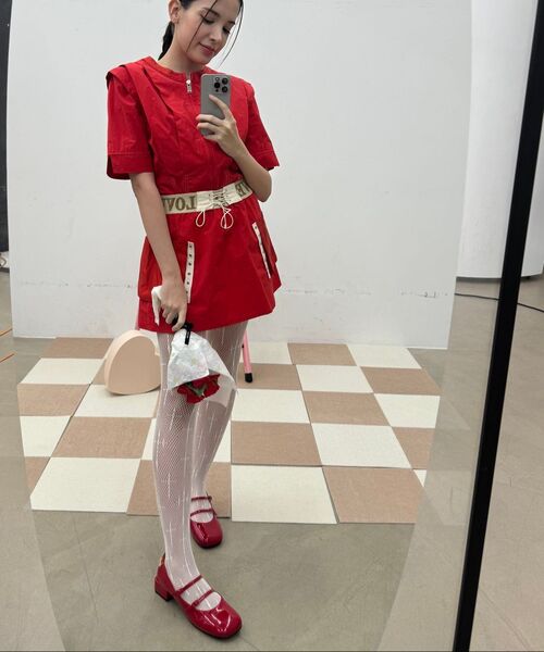 SHOEHI(シューハイ)の「ジェインツーストラップメリージェーン H3023(3Colors)(バレエシューズ・レディース・レッド/アイボリー/ブラック・22.5cm/23cm/23.5cm/24cm/24.5cm/25cm)」の7枚目の写真