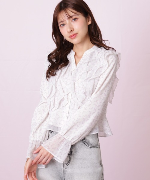 JILL by JILL STUART(ジルバイジルスチュアート)の「◇小花プリントフリルブラウス(シャツ/ブラウス・レディース・イエロー系その他/ブラック系その他/パープル系その他・FREE)」の3枚目の写真