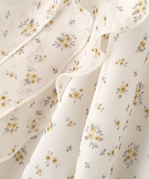 JILL by JILL STUART(ジルバイジルスチュアート)の「◇小花プリントフリルブラウス(シャツ/ブラウス・レディース・イエロー系その他/ブラック系その他/パープル系その他・FREE)」の5枚目の写真