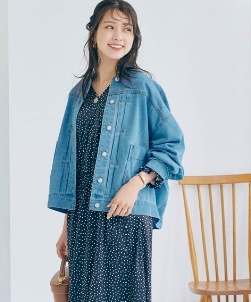 nissen(ニッセン)の「ノーカラーオーバーサイズデニムジャケット(その他アウター・レディース・ブルー系/ネイビー系・S~M/L~LL)」の3枚目の写真