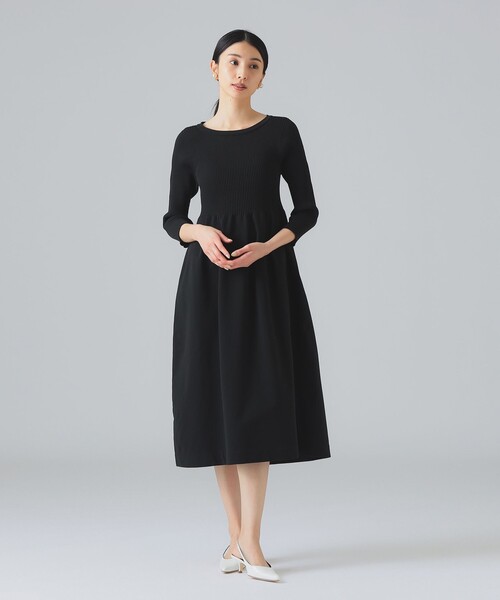 EFFE BEAMS(エッフェビームス)の「バック ボタン ニット ワンピース(ワンピース・レディース・オフホワイト/ブラック・ONE SIZE)」の14枚目の写真