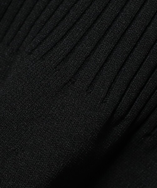 EFFE BEAMS(エッフェビームス)の「バック ボタン ニット ワンピース(ワンピース・レディース・オフホワイト/ブラック・ONE SIZE)」の4枚目の写真