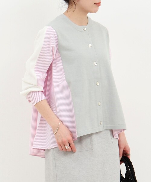 MICO COULIER(ミコクリエ)の「後ろシャツ配色切替カーディガン(ニット/セーター・レディース・オフホワイト/ネイビー/ライトグレー・38)」の1枚目の写真