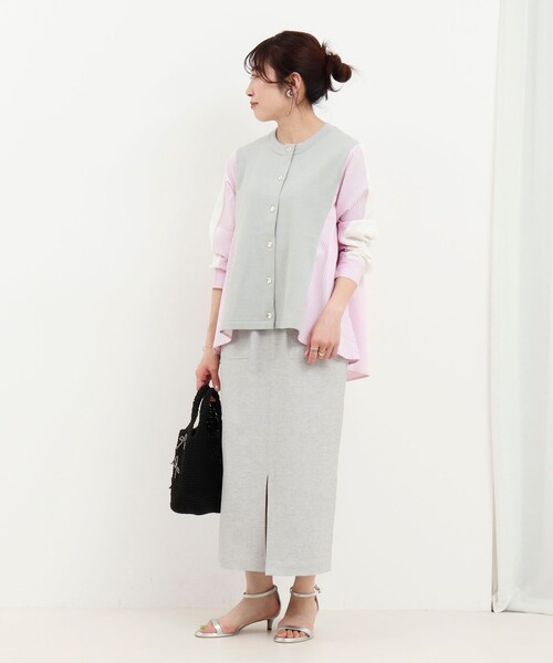 MICO COULIER(ミコクリエ)の「後ろシャツ配色切替カーディガン(ニット/セーター・レディース・オフホワイト/ネイビー/ライトグレー・38)」の12枚目の写真