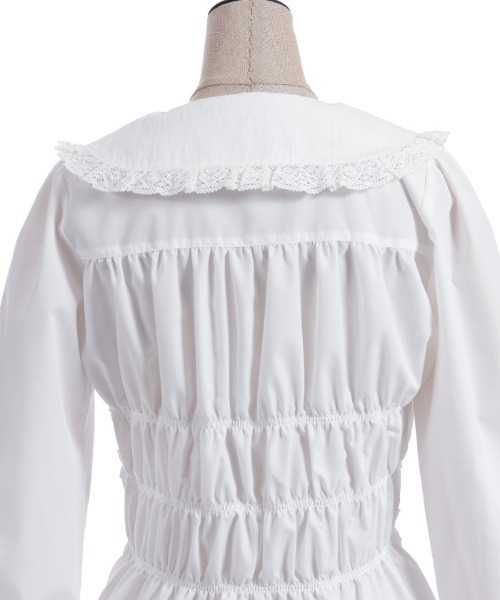axes femme POETIQUE（アクシーズファムポエティック）の「シャーリングフリル丸襟ブラウス（シャツ/ブラウス・レディース・ホワイト/ブラック・MEDIUM）」の18枚目の写真