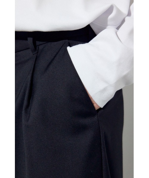 AZUL by moussy(アズールバイマウジー)の「ワンタックワイドスラックス(スラックス・メンズ・ブラック/ダークネイビー・LARGE/MEDIUM/SMALL)」の4枚目の写真