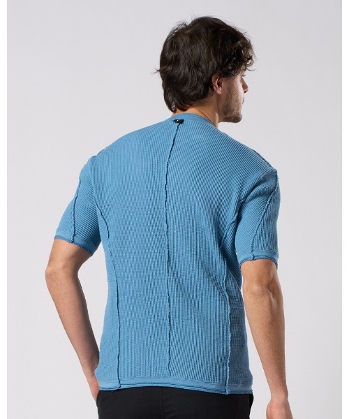 wjk（ダヴルジェイケイ）の「waffle henley S/S（Tシャツ/カットソー・メンズ・ブラック/ライトブルー/ホワイト・SMALL/MEDIUM/LARGE/X-LARGE）」の6枚目の写真