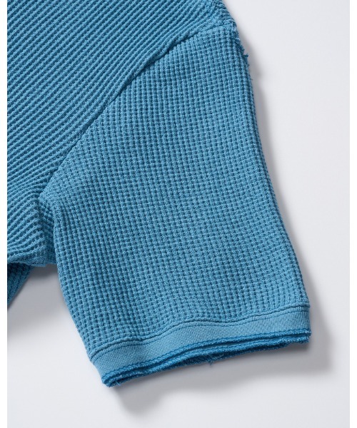wjk（ダヴルジェイケイ）の「waffle henley S/S（Tシャツ/カットソー・メンズ・ブラック/ライトブルー/ホワイト・SMALL/MEDIUM/LARGE/X-LARGE）」の11枚目の写真