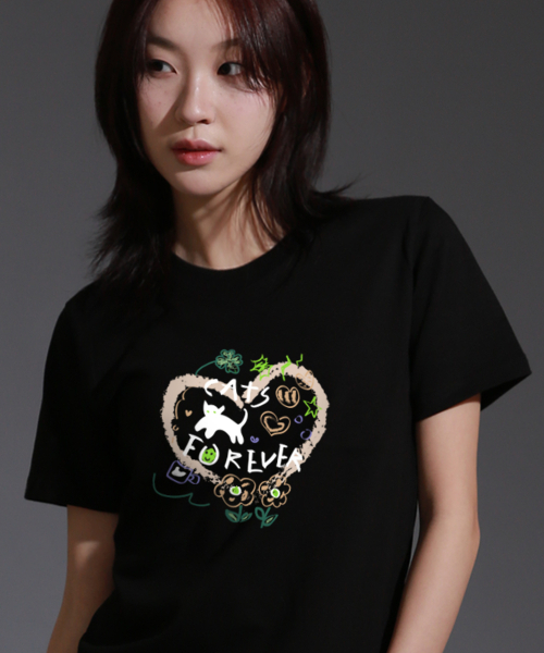 LIKE THE MOST(ライクザモースト)の「ウーマンキャッツフォーエバー レギュラー 半袖Tシャツ_ブラック(Tシャツ/カットソー・レディース・ブラック・L/M/S)」の1枚目の写真