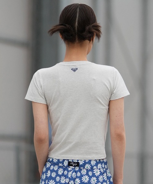 ROXY（ロキシー）の「ROXY/ロキシー 半袖 Tシャツ チビT 丈短め クロップド丈 RST261086（Tシャツ/カットソー・レディース・レッド/ホワイト/グレー・L/M）」の17枚目の写真