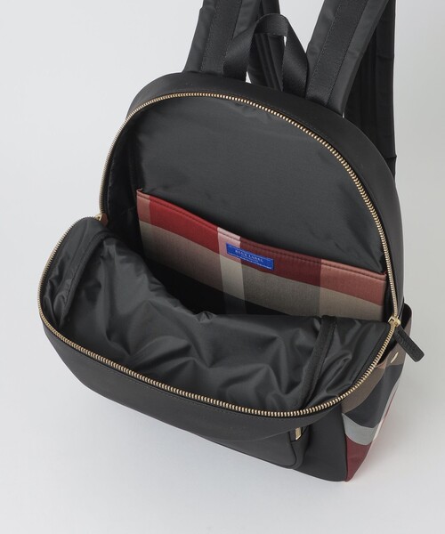 BLUE LABEL CRESTBRIDGE（ブルーレーベルクレストブリッジ）の「パーシャルクレストブリッジチェックナイロンバックパック（バックパック/リュック・レディース・ダークネイビー/ブラック・FREE）」の6枚目の写真