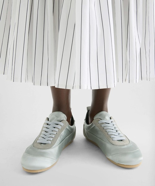 JIL SANDER(ジルサンダー)の「SNEAKER(スニーカー・レディース・シルバー・36/37/38)」の2枚目の写真