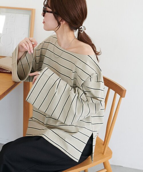 DISCOAT（ディスコート）の「2WAYワンショルボーダープルオーバー《WEB限定カラーあり》（Tシャツ/カットソー・レディース・ピンク/チャコールグレー/オフホワイト/ベージュ/ネイビー/ブラウン・FREE）」の5枚目の写真