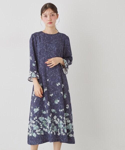 Sunauna(スーナウーナ)の「【SS~L】レースプリントワンピース(ワンピース・レディース・ネイビー系1/グレー系1/ブルー系1・34/40/38/36)」の3枚目の写真