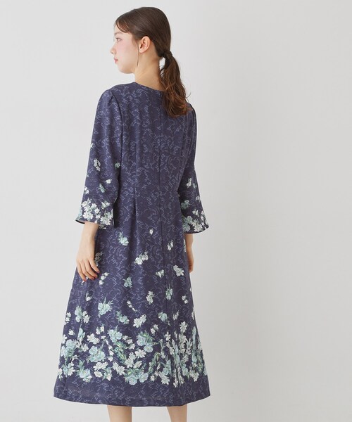 Sunauna(スーナウーナ)の「【SS~L】レースプリントワンピース(ワンピース・レディース・ネイビー系1/グレー系1/ブルー系1・34/40/38/36)」の13枚目の写真