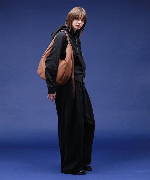SELLE GLANT（セレグランテ）の「2WAY BICOLOR SHOULDER BAG/2WAYバイカラーショルダーバッグ（ショルダーバッグ・メンズ・キャメル/オフホワイト/ブラック・ONESIZE）」の18枚目の写真