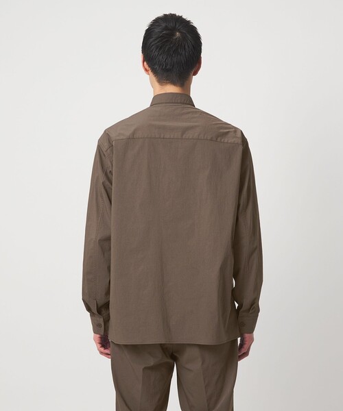 green label relaxing（グリーンレーベルリラクシング）の「WONDER CLOTH ボックス シルエット 長袖 シャツ -ストレッチ・接触冷感・吸水速乾-（シャツ/ブラウス・メンズ・モカ/ダークグレー/ブラック・XL/L/M/S）」の17枚目の写真