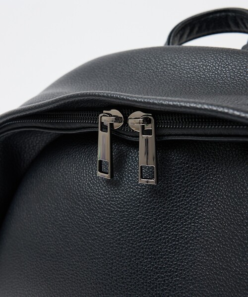 ABAHOUSE les essentiels（アバハウスレエッセンシャル アバハウス エッセンシャル）の「【ABAHOUSE　les essentiels】定番バックパック / スプリットレザー/シュリンク/リュック / 15.0インチPC対応 / A4サイズ対応（バックパック/リュック・メンズ・ネイビー/ブラック/グレー・フリー）」の8枚目の写真