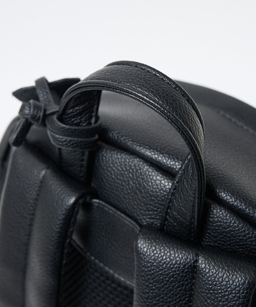 ABAHOUSE les essentiels（アバハウスレエッセンシャル アバハウス エッセンシャル）の「【ABAHOUSE　les essentiels】定番バックパック / スプリットレザー/シュリンク/リュック / 15.0インチPC対応 / A4サイズ対応（バックパック/リュック・メンズ・ネイビー/ブラック/グレー・フリー）」の12枚目の写真