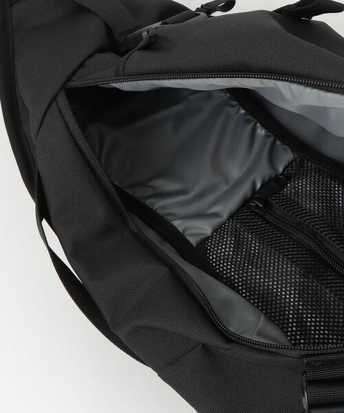 THE NORTH FACE（ザノースフェイス）の「ザ ノース フェイス THE NORTH FACE Leap Sling リープスリング（ボディバッグ/ウエストポーチ・メンズ・その他・ONE SIZE）」の4枚目の写真
