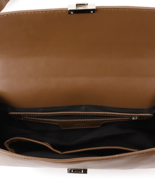 le cercle ADAM ET ROPE'(ルセルクルアダムエロペ)の「【George Cinq(ジョルジュサンク)】CYLINDER BAG / WEB限定(ショルダーバッグ・レディース・ブラック/キャメル・FREE)」の8枚目の写真