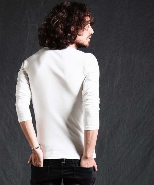 SABLE CLUTCH（セーブルクラッチ）の「ベーシックロングスリーブUネックTシャツ（Tシャツ/カットソー・メンズ・ブラック/ホワイト・SMALL/MEDIUM）」の15枚目の写真