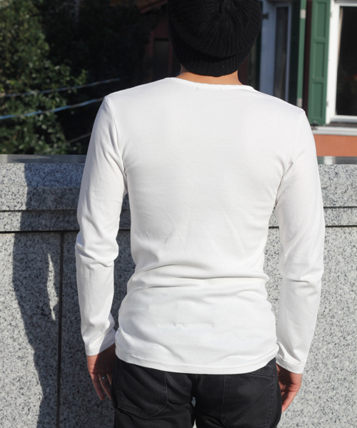 SABLE CLUTCH（セーブルクラッチ）の「ベーシックロングスリーブUネックTシャツ（Tシャツ/カットソー・メンズ・ブラック/ホワイト・SMALL/MEDIUM）」の6枚目の写真