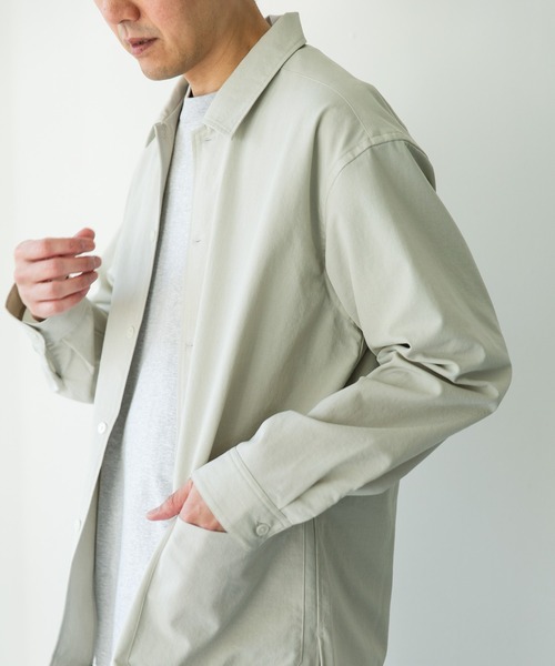 URBAN RESEARCH DOORS（アーバンリサーチドアーズ）の「『イージーケア/速乾/UVカット』クイックドライロングスリーブシャツカバーオール（カバーオール・メンズ・ネイビー/イエロー/ホワイト系その他/グリーン・LARGE/MEDIUM）」の12枚目の写真