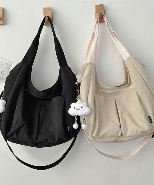 Miniministore(ミニミニストア)の「ナイロンショルダーバッグ大容量トート軽量(トートバッグ・レディース・ブラック/アイボリー/カーキ/キャメル・FREE)」の19枚目の写真