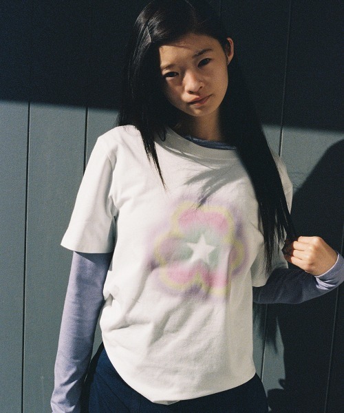 ROCKFISH WEATHERWEAR(ロックフィッシュウェザーウェア)の「CLOVER HALF SLEEVE T-SHIRT(Tシャツ/カットソー・レディース・ホワイト・S/M)」の2枚目の写真