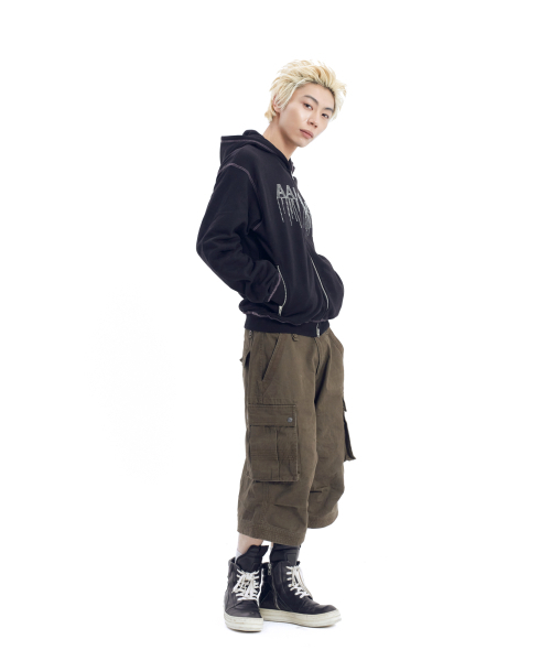 AAKAM(アーカム)の「AKM Rhinestone Zip-Up Hoodie (Black)(パーカー・レディース・その他・1/2)」の8枚目の写真