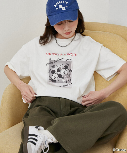 PUBLUX（パブリュクス）の「PUBLUX/パブリュクス Mickey Mouse & Minnie Mouse/ミッキーマウス & ミニーマウス/ 落書き風 フォトアート Tシャツ　限定展開（Tシャツ/カットソー・レディース・チャコールグレー/オフホワイト/イエロー/ネイビー・ﾌﾘ-）」の13枚目の写真