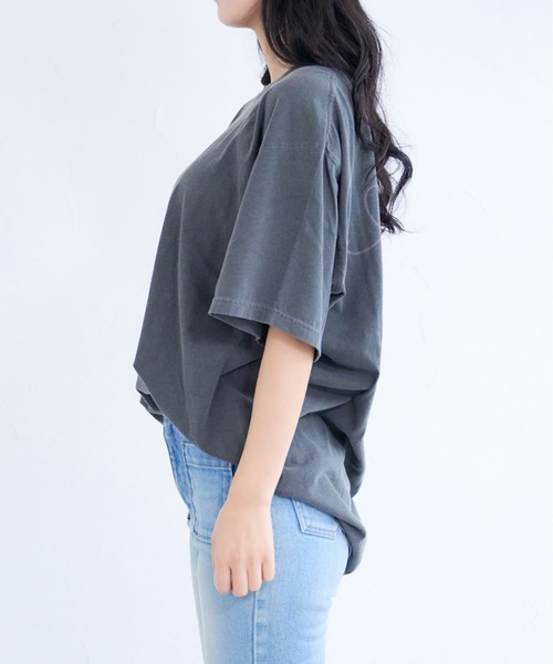 Bonjour Sagan(ボンジュールサガン)の「【&soiree】ピグメントプリントTシャツ(メッセージロゴ)(Tシャツ/カットソー・レディース・ブルー/アイボリー/ブラック・MEDIUM/FREE)」の5枚目の写真