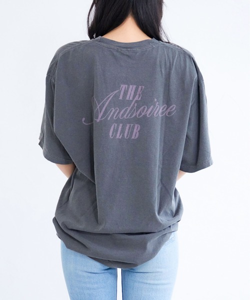Bonjour Sagan(ボンジュールサガン)の「【&soiree】ピグメントプリントTシャツ(メッセージロゴ)(Tシャツ/カットソー・レディース・ブルー/アイボリー/ブラック・MEDIUM/FREE)」の7枚目の写真