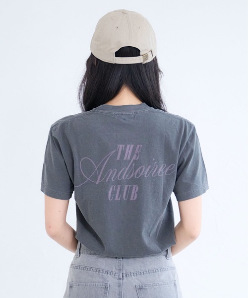Bonjour Sagan(ボンジュールサガン)の「【&soiree】ピグメントプリントTシャツ(メッセージロゴ)(Tシャツ/カットソー・レディース・ブルー/アイボリー/ブラック・MEDIUM/FREE)」の11枚目の写真