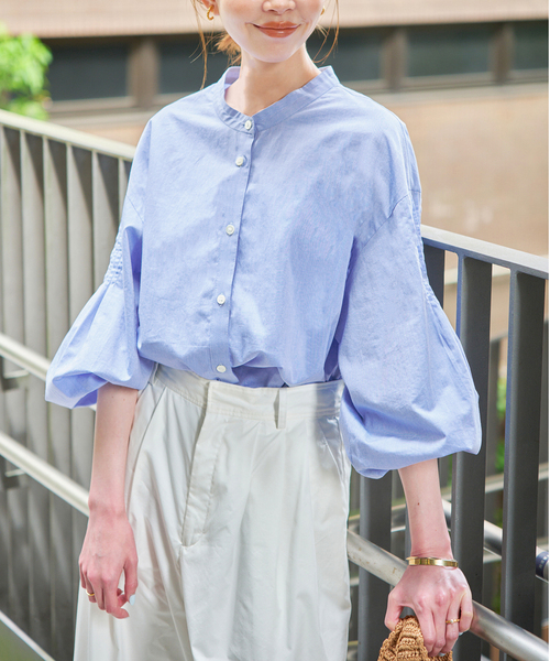 SLOBE IENA(スローブイエナ)の「《WEB限定/追加3》ピンタックバルーンスリーブブラウス(シャツ/ブラウス・レディース・ホワイト/ブルー・FREE)」の2枚目の写真