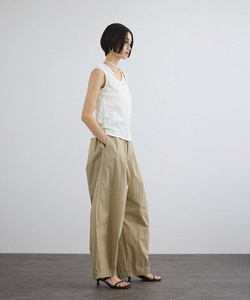 SALON adam et rope'（サロン アダム エ ロペ）の「Cafissiチョーカー付きノースリーブプルオーバー / セットアップ対応（その他トップス・レディース・オフホワイト/ブラック・FREE）」の10枚目の写真