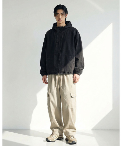 APOSTROPHE COMMA(アポストロフィコンマ)の「バーティカルポケットカーゴバンディングワイドパンツ_ブラック(その他パンツ・メンズ・その他・SMALL/MEDIUM/LARGE)」の8枚目の写真