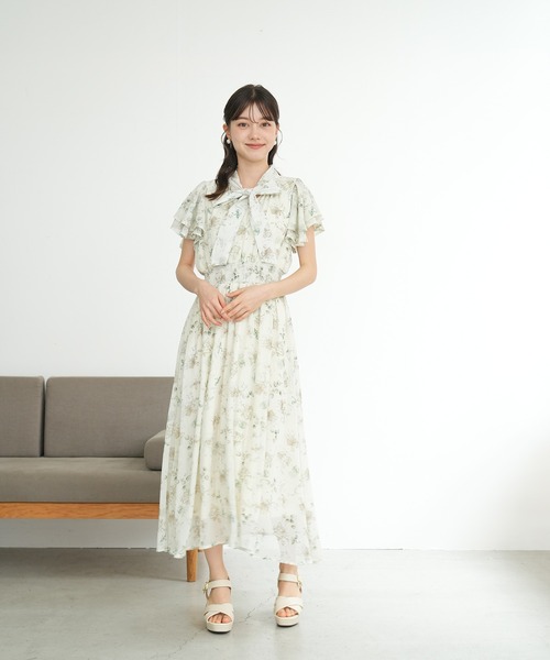 ASTORIA ODIER(アストリアオディール)の「花柄リボンタイワンピース(ワンピース・レディース・ベージュ/ラベンダー・SMALL/MEDIUM)」の10枚目の写真