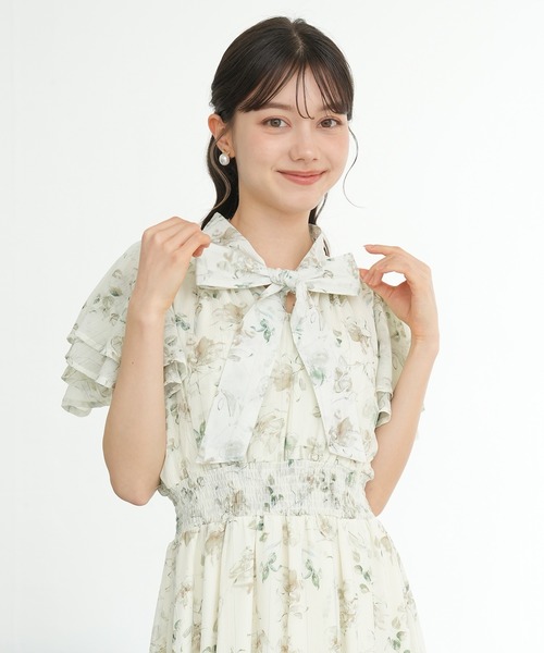 ASTORIA ODIER(アストリアオディール)の「花柄リボンタイワンピース(ワンピース・レディース・ベージュ/ラベンダー・SMALL/MEDIUM)」の13枚目の写真