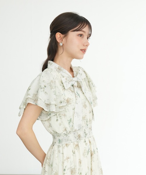ASTORIA ODIER(アストリアオディール)の「花柄リボンタイワンピース(ワンピース・レディース・ベージュ/ラベンダー・SMALL/MEDIUM)」の14枚目の写真
