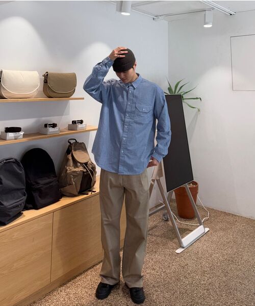 HORLISUN（ホーリーサン）の「Jane Chambray Shirt Light Blue（シャツ/ブラウス・レディース・その他・SMALL/MEDIUM/LARGE）」の3枚目の写真