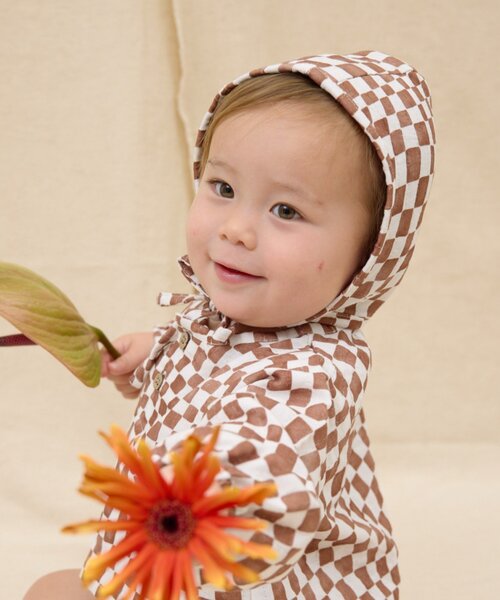 CIAOPANIC TYPY（チャオパニックティピー）の「【BABY】【Qinn】ダブルガーゼボンネット綿100％（その他ベビーウェア・キッズ・ホワイト/サックスブルー/ブラウン・ONE SIZE）」の2枚目の写真